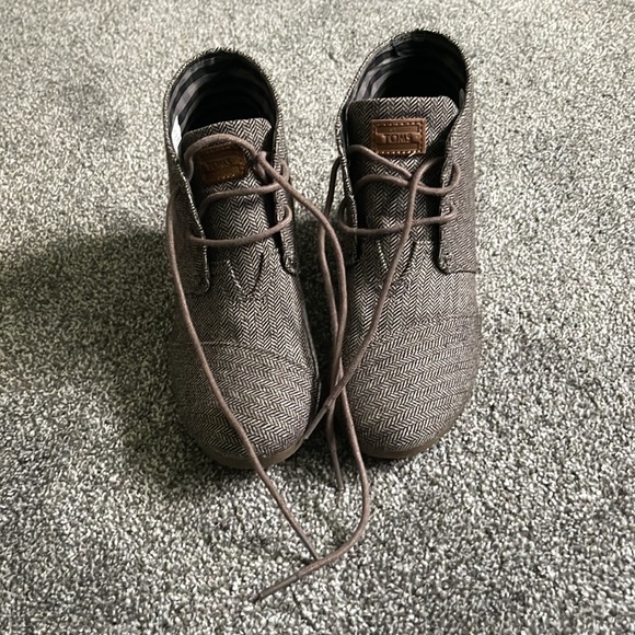 Toms - Picture 4 of 7